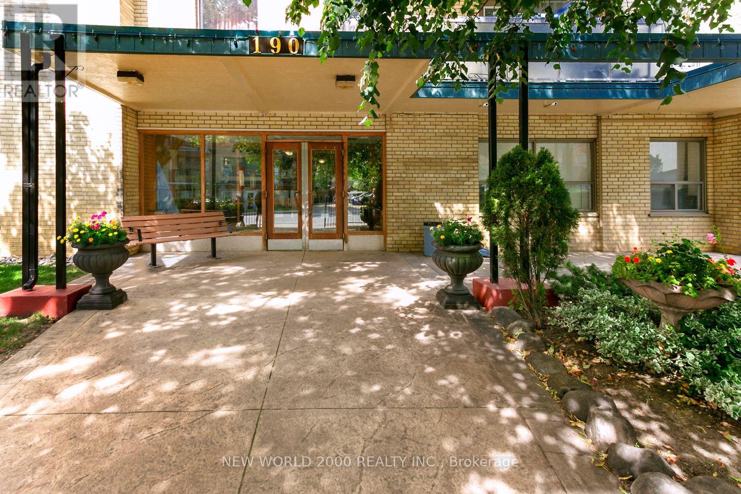 408 - 190 Cosburn Avenue, Toronto, Ontario  M4J 2M1 - Photo 6 - E13745968