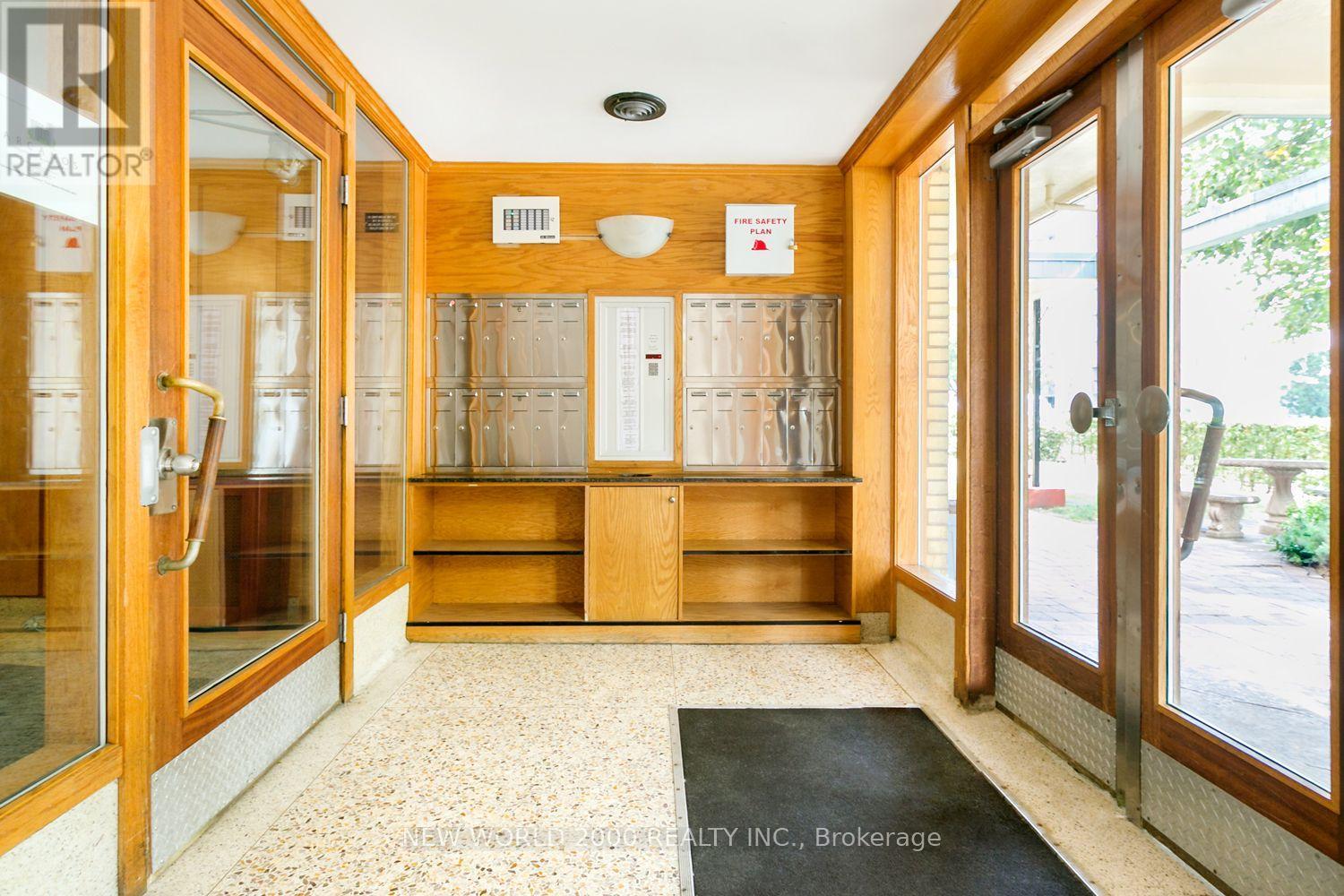 408 - 190 Cosburn Avenue, Toronto, Ontario  M4J 2M1 - Photo 7 - E13745968