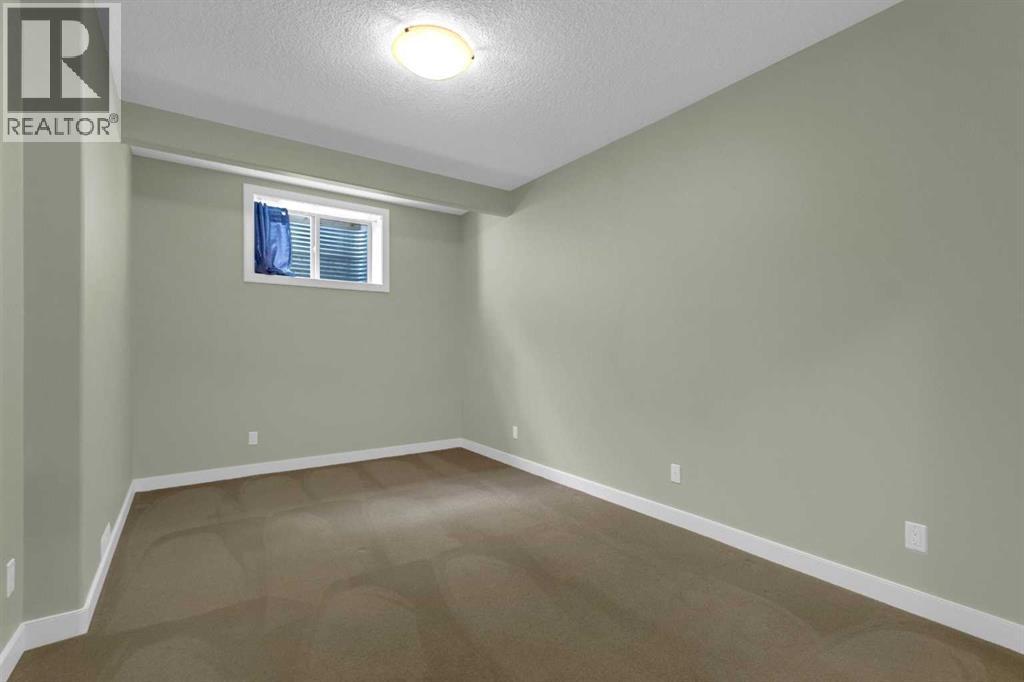 8 Bridle Estates Manor SW, Calgary, Alberta  T2Y 4H4 - Photo 29 - A2319637