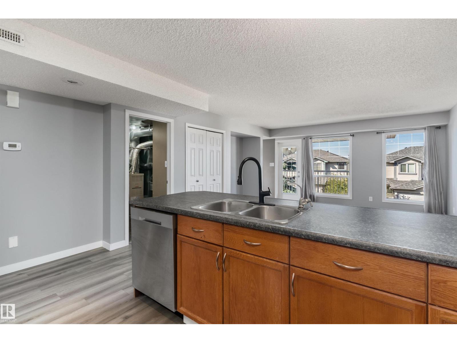 2947 26 St NW, Edmonton, Alberta T6T 2A1 - Photo 5 - E4507106