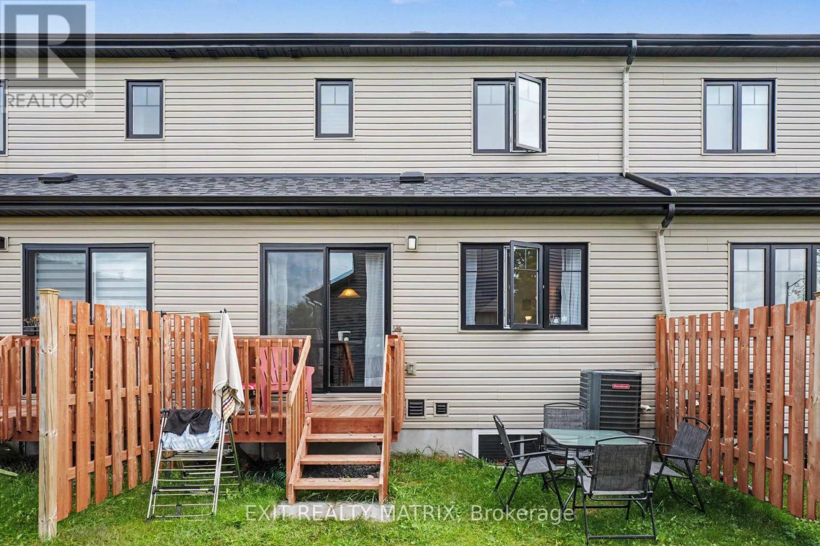 314 Dion Avenue, Clarence-Rockland, Ontario  K2E 7R9 - Photo 13 - X13745702