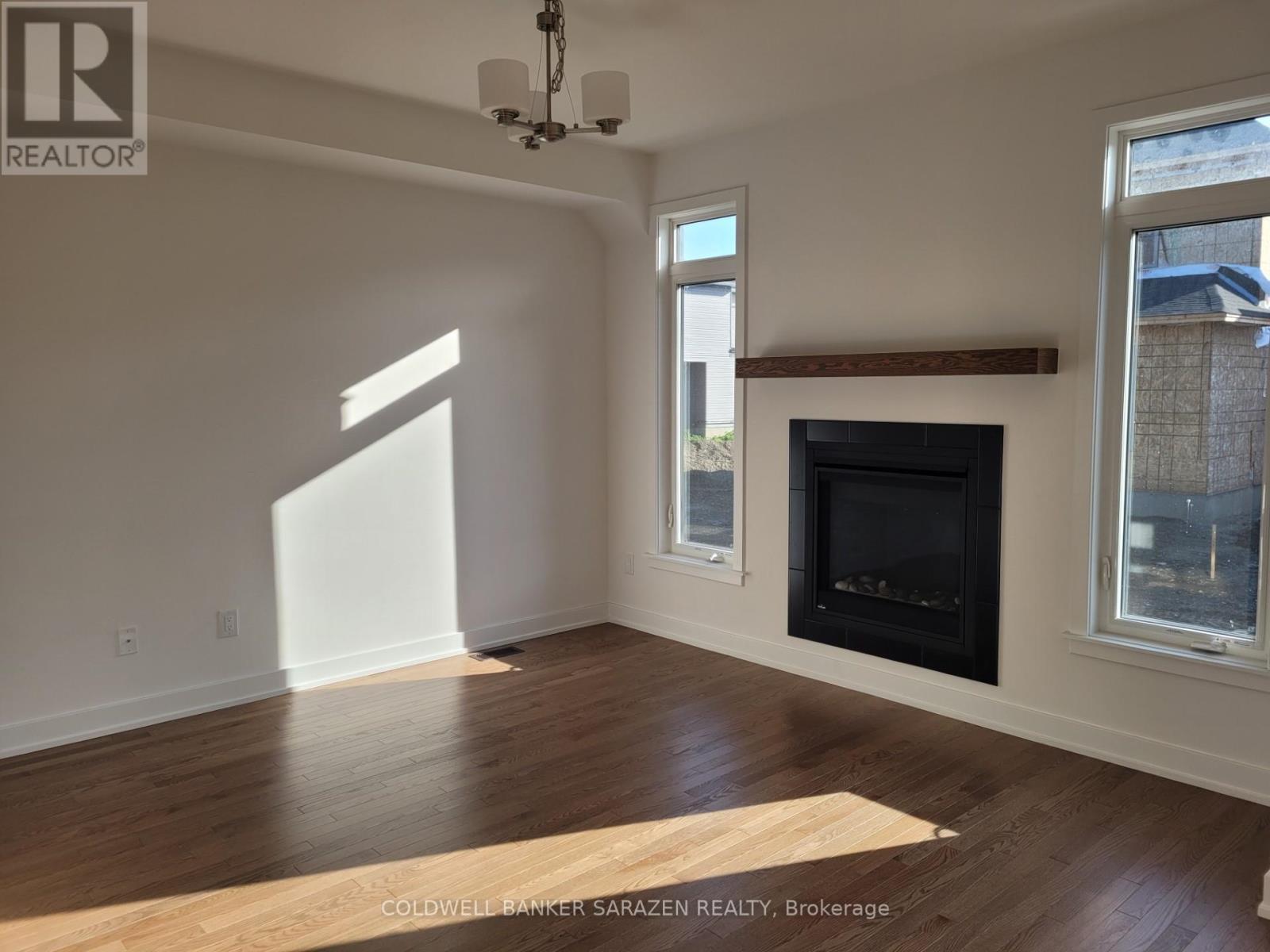 618 Rathburn Lane, Ottawa, Ontario  K1T 0V7 - Photo 5 - X13745764