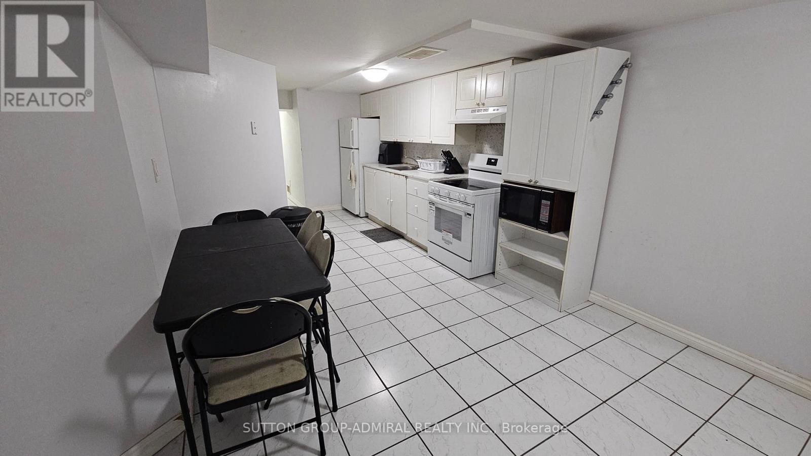 Bsmt - 109 Sheldon Avenue, Newmarket, Ontario  L3Y 2V8 - Photo 2 - N13745740