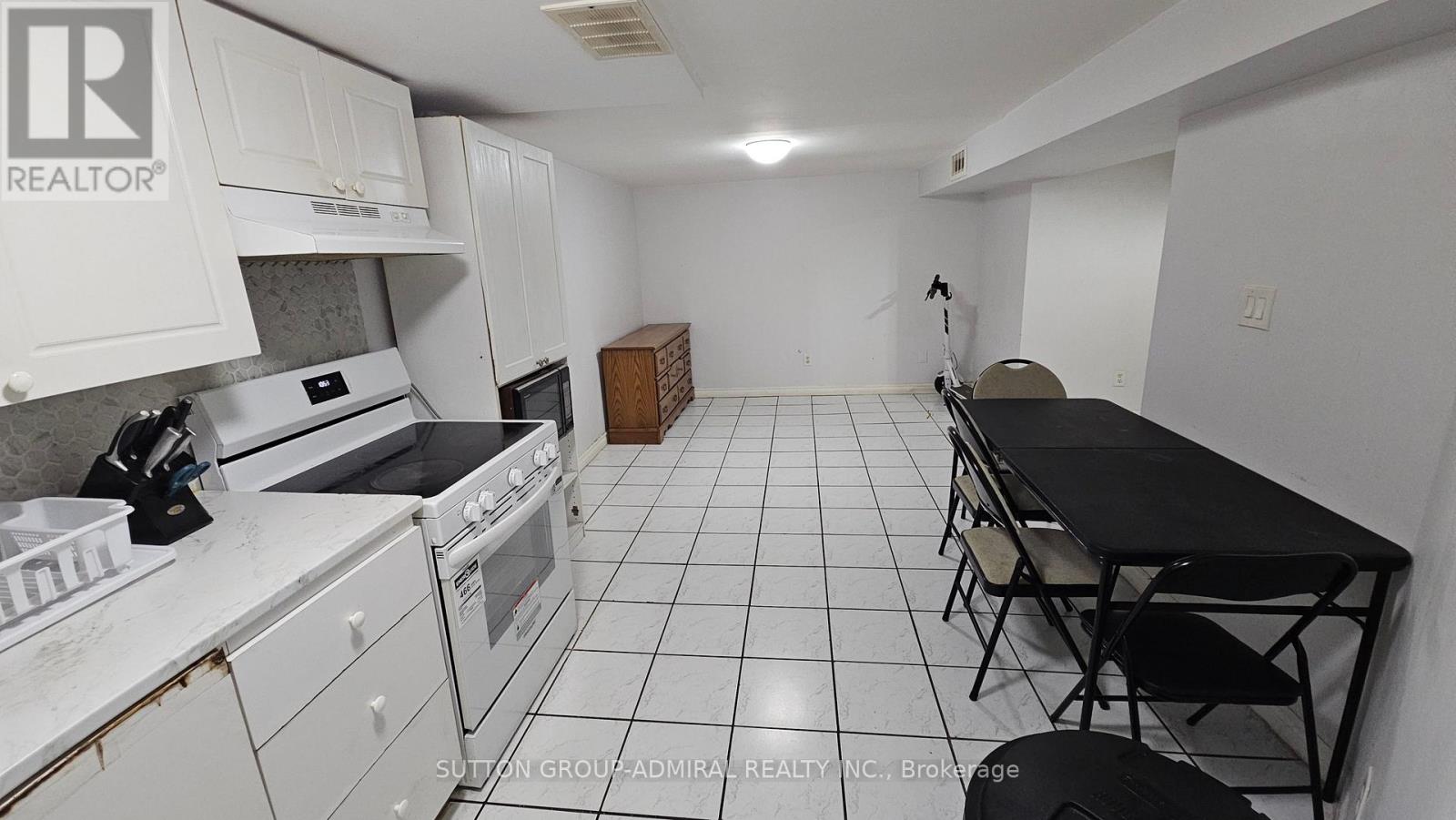 Bsmt - 109 Sheldon Avenue, Newmarket, Ontario  L3Y 2V8 - Photo 4 - N13745740