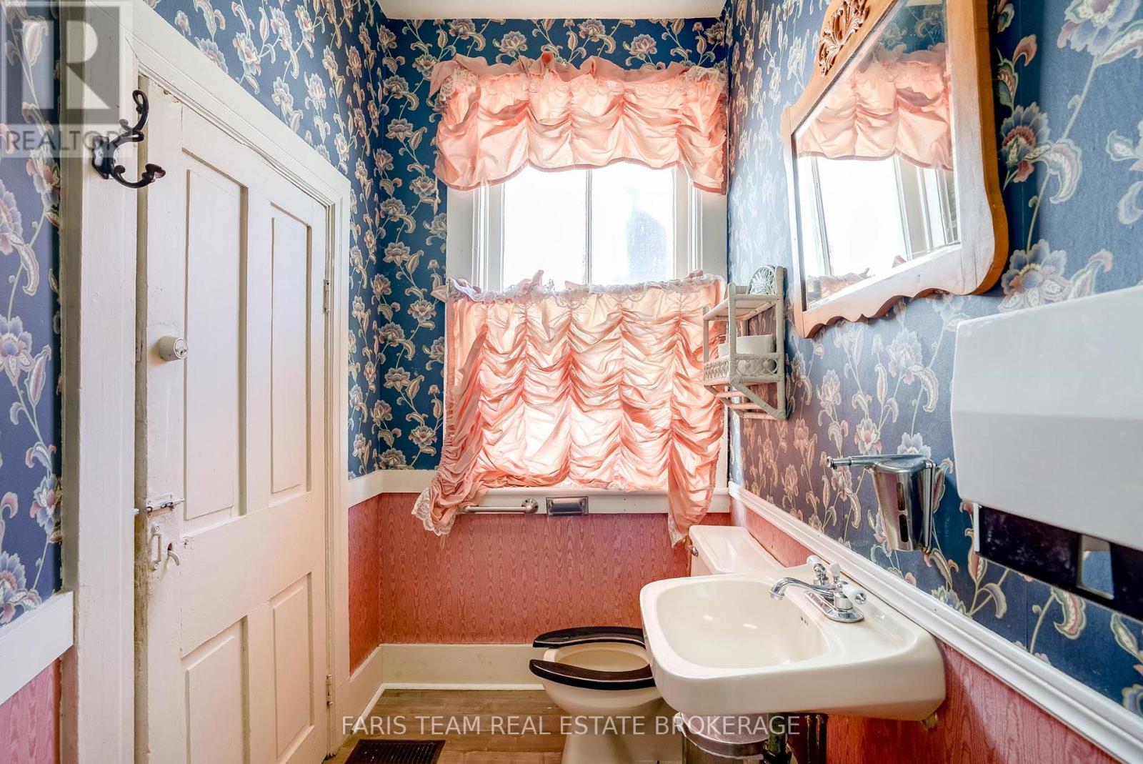 236 Barrie Street, Essa, Ontario  L0L 2N0 - Photo 13 - N13745748