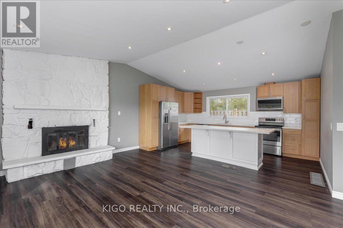 Upper - 5 Evelyn Avenue, Georgina, Ontario  L4P 3C8 - Photo 14 - N13745924