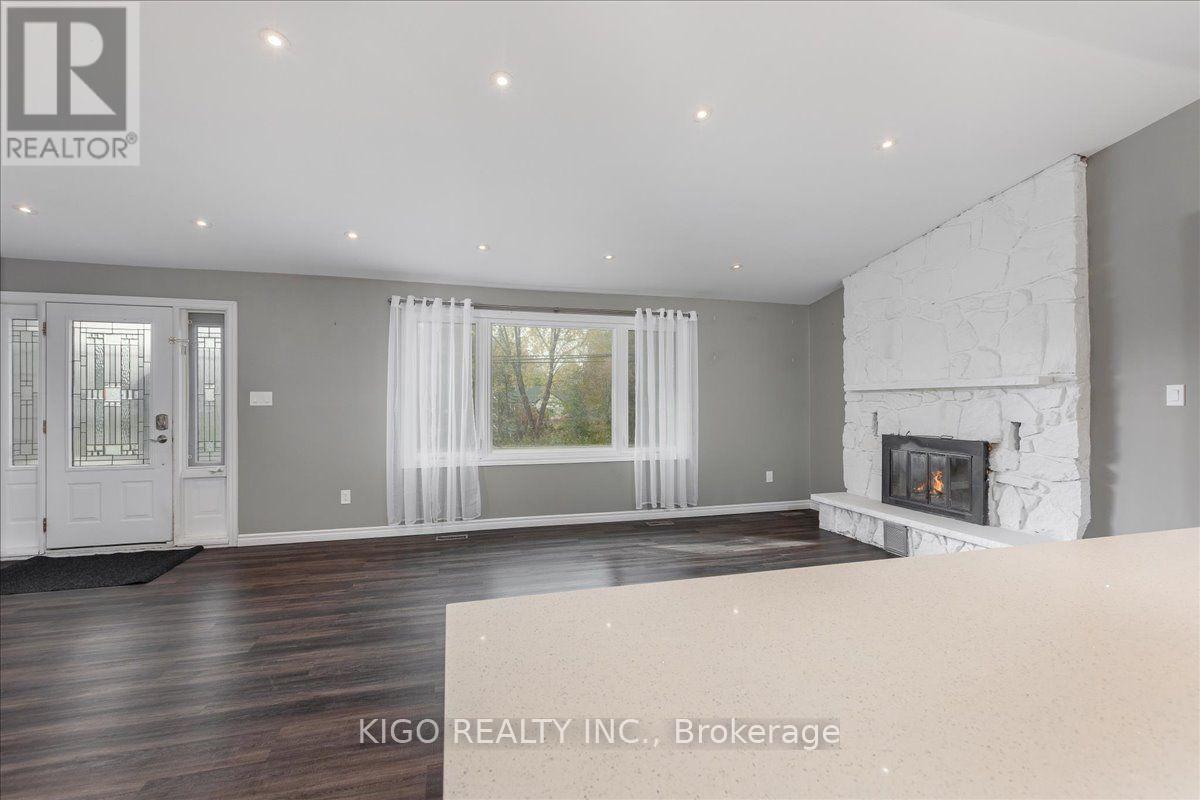 Upper - 5 Evelyn Avenue, Georgina, Ontario  L4P 3C8 - Photo 17 - N13745924