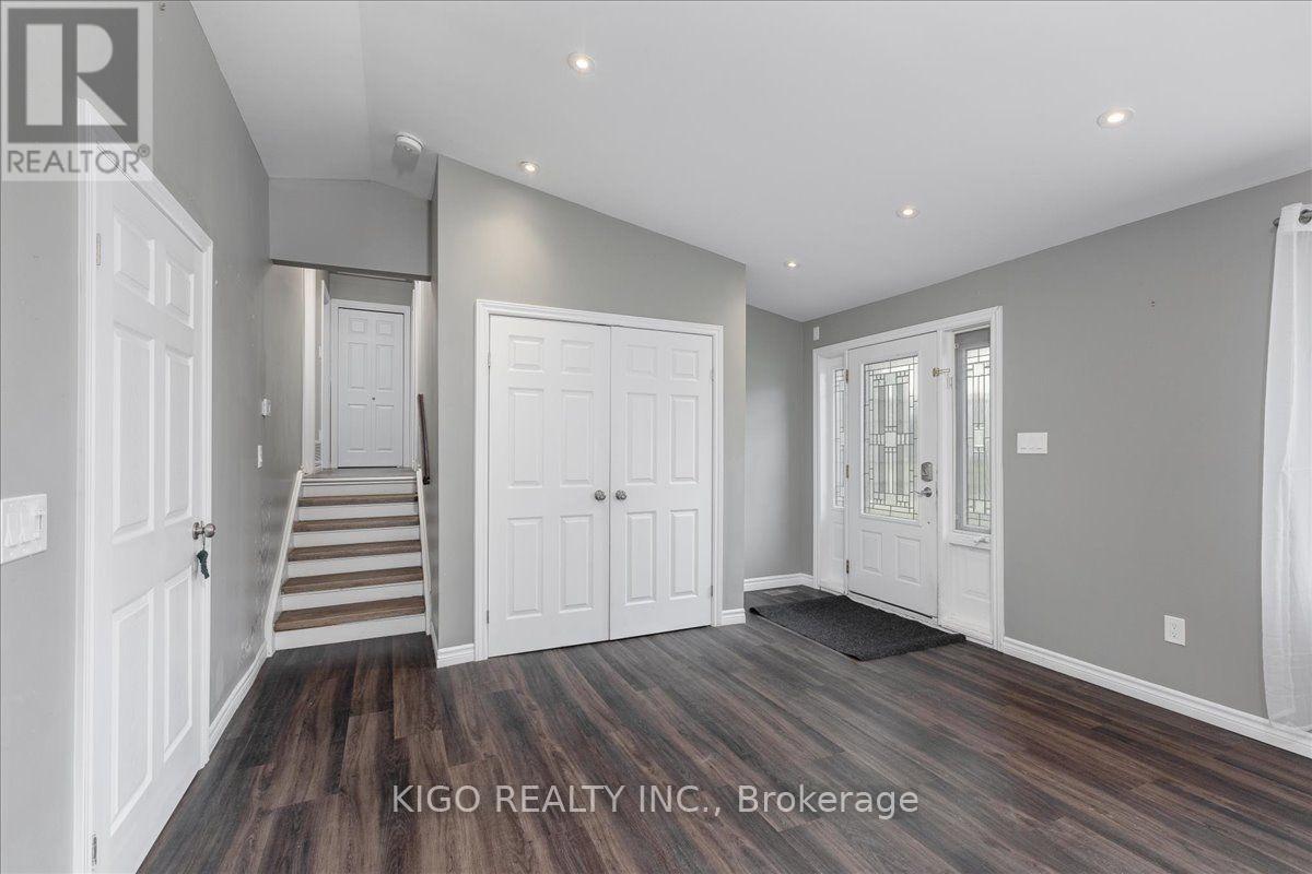 Upper - 5 Evelyn Avenue, Georgina, Ontario  L4P 3C8 - Photo 18 - N13745924