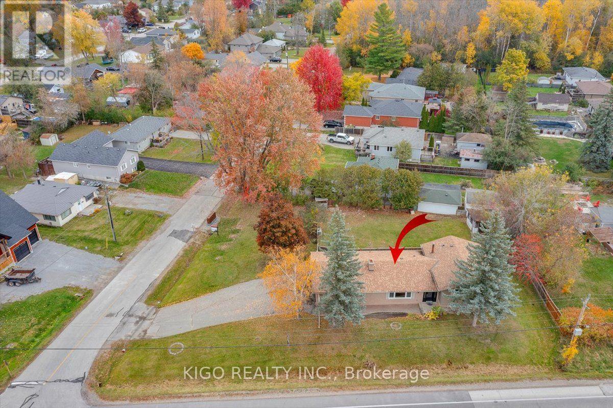 Upper - 5 Evelyn Avenue, Georgina, Ontario  L4P 3C8 - Photo 3 - N13745924