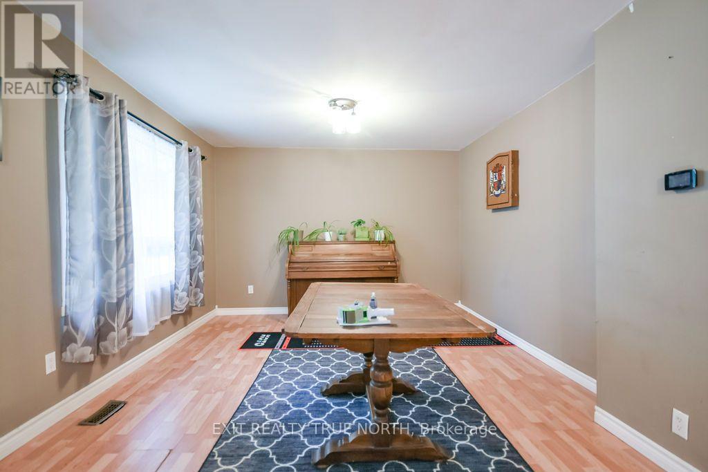 130 Sydenham Street, Essa, Ontario L0M 1B0 - Photo 4 - N13745946
