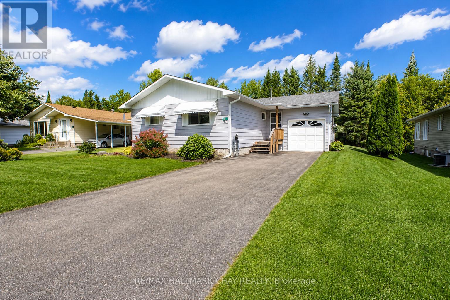 45 Tamarack Drive, Oro-Medonte, Ontario  L0L 1T0 - Photo 2 - S13745848