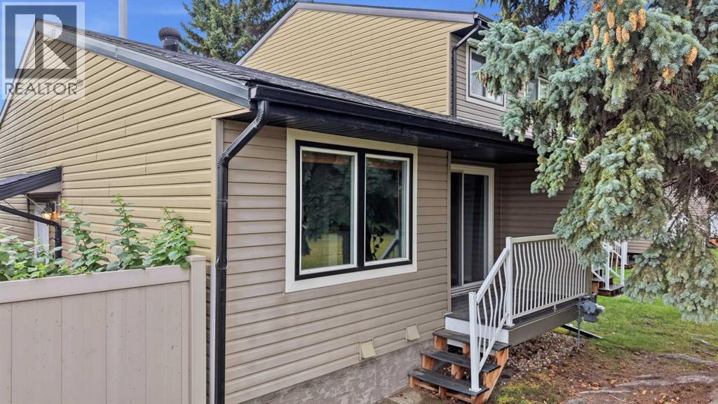 18, 96 Holmes Street, Red Deer, Alberta T4N 6G6 - Photo 2 - A2342193