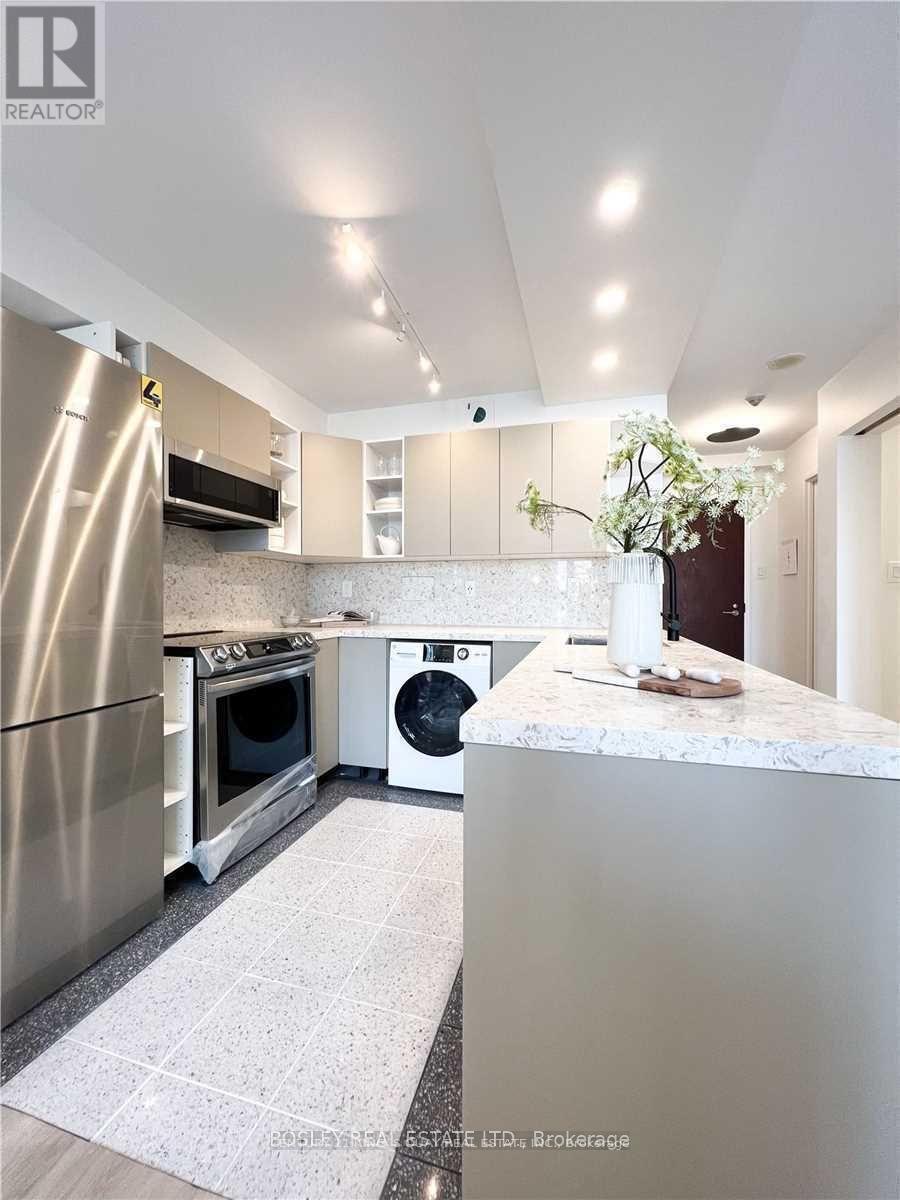 803 - 1055 BAY STREET, Toronto, Ontario