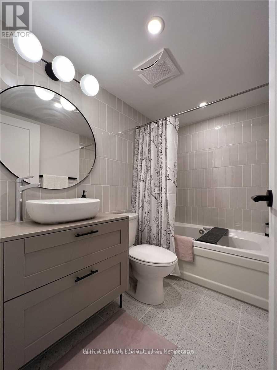 803 - 1055 Bay Street, Toronto, Ontario  M5S 3A3 - Photo 4 - C13744978
