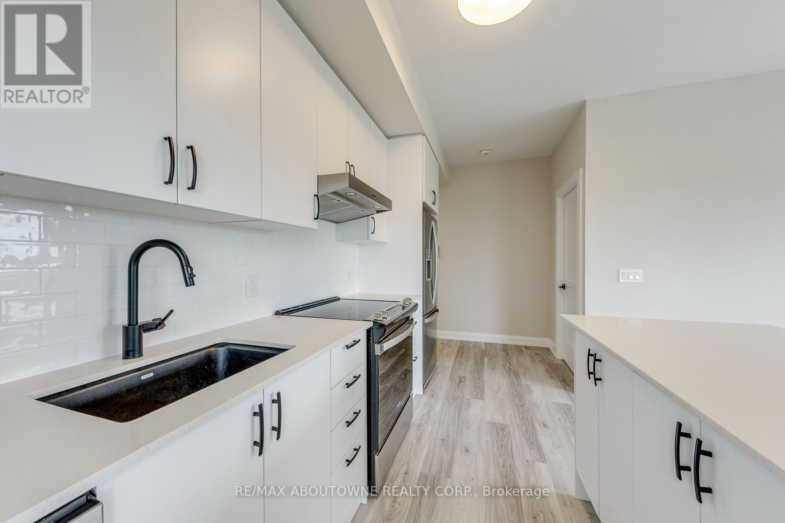 314 - 3220 William Coltson Avenue, Oakville, Ontario  L6H 7X9 - Photo 11 - W13745692