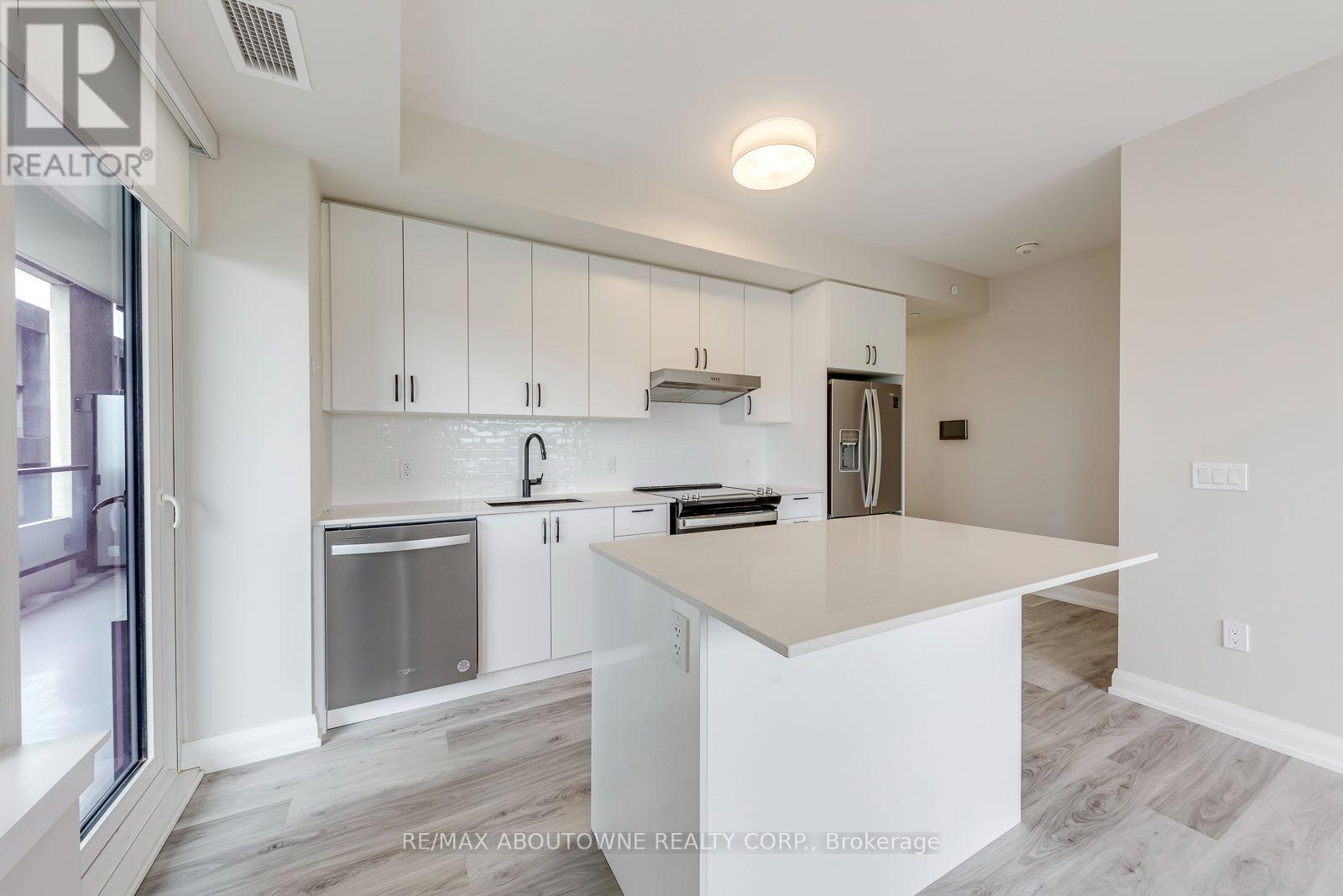 314 - 3220 William Coltson Avenue, Oakville, Ontario  L6H 7X9 - Photo 15 - W13745692