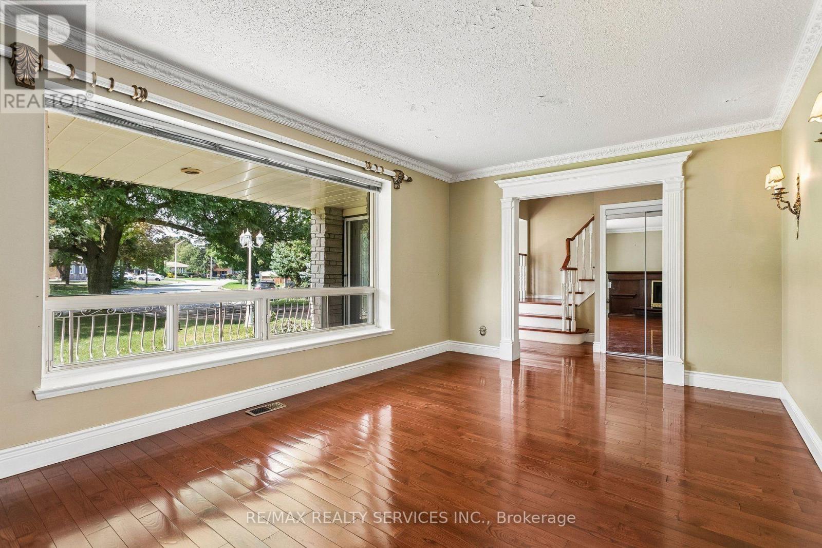 43 Allendale Road, Brampton, Ontario  L6W 2Y7 - Photo 11 - W13745788