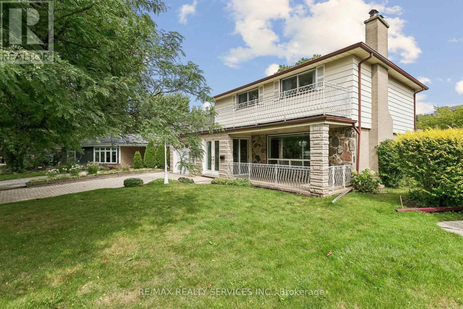 43 Allendale Road, Brampton, Ontario  L6W 2Y7 - Photo 4 - W13745788