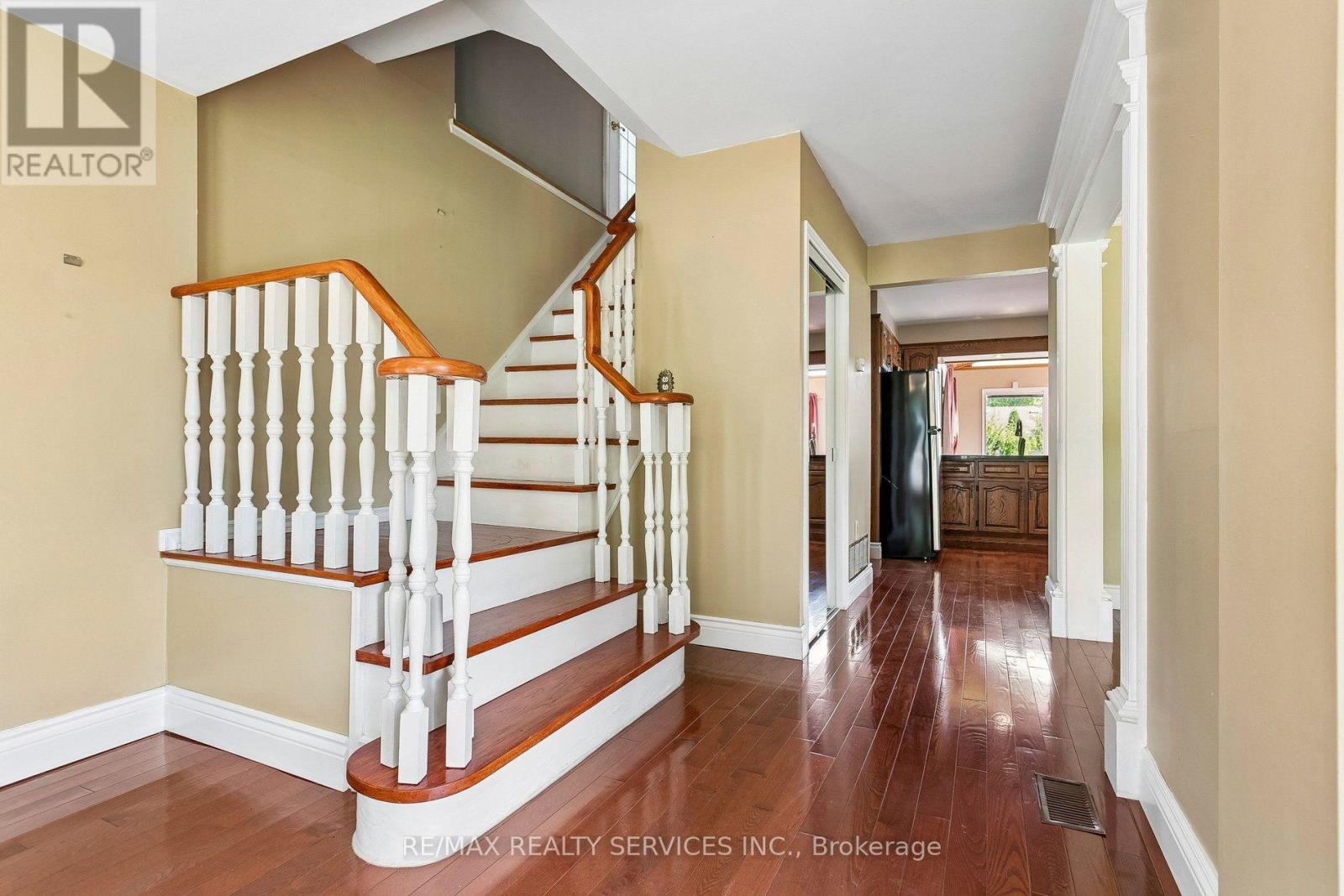 43 Allendale Road, Brampton, Ontario  L6W 2Y7 - Photo 8 - W13745788