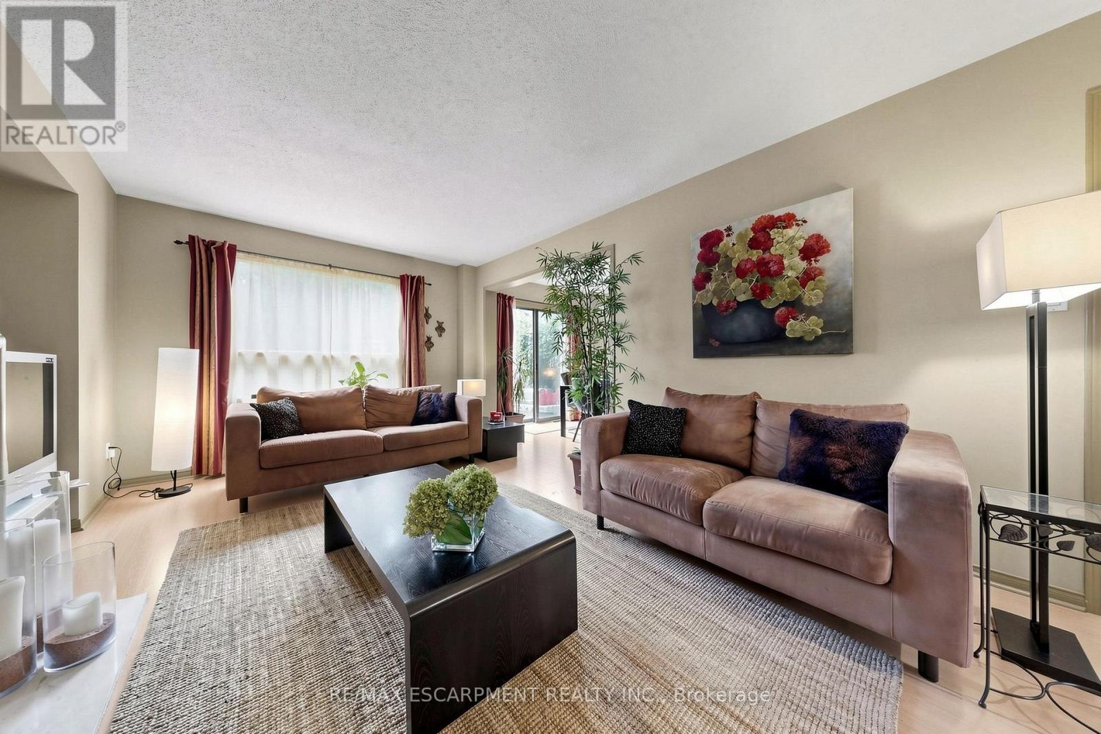 1380 Hazel Mccleary Drive, Oakville, Ontario  L6J 7B1 - Photo 7 - W13745802