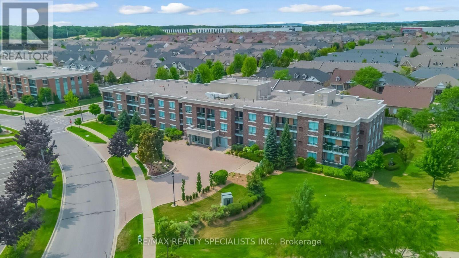 314 - 65 Via Rosedale, Brampton, Ontario  L6R 3N6 - Photo 3 - W13745956