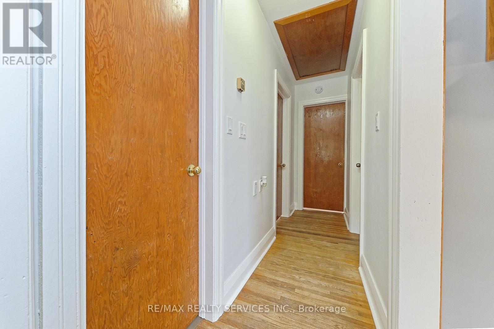 54 Woodward Avenue, Brampton, Ontario  L6V 1K4 - Photo 19 - W13745970