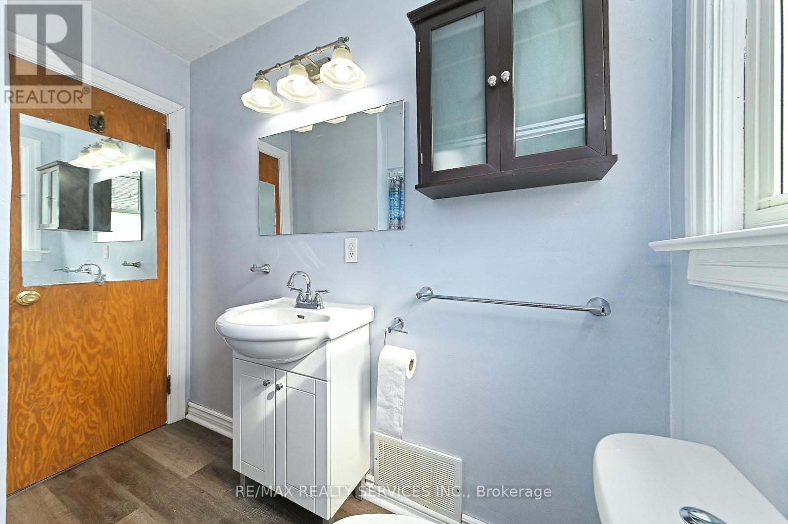 54 Woodward Avenue, Brampton, Ontario  L6V 1K4 - Photo 21 - W13745970