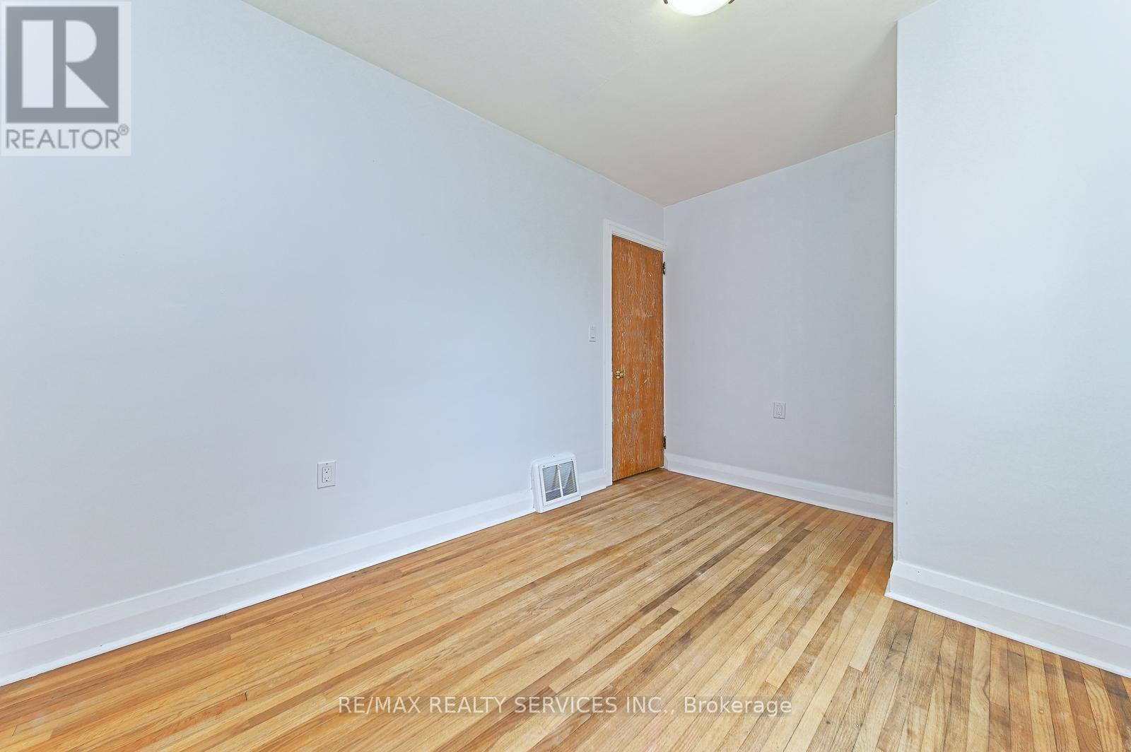 54 Woodward Avenue, Brampton, Ontario  L6V 1K4 - Photo 26 - W13745970