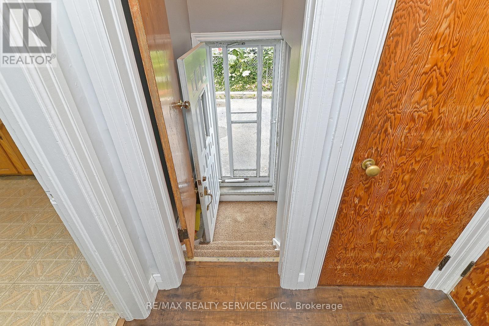 54 Woodward Avenue, Brampton, Ontario  L6V 1K4 - Photo 30 - W13745970
