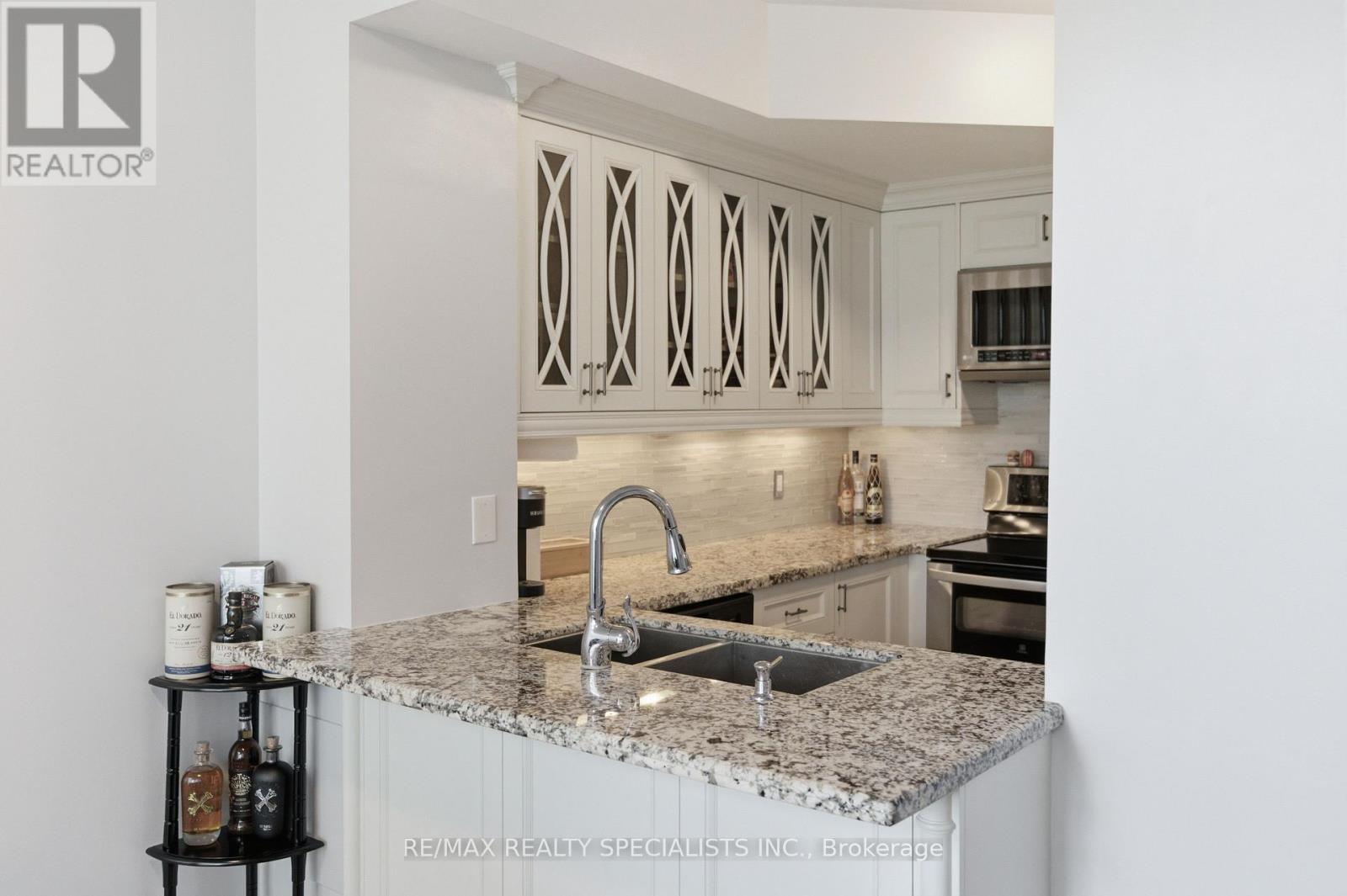 711 - 3939 Duke Of York Boulevard, Mississauga, Ontario L5B 4N2 - Photo 12 - W13745622