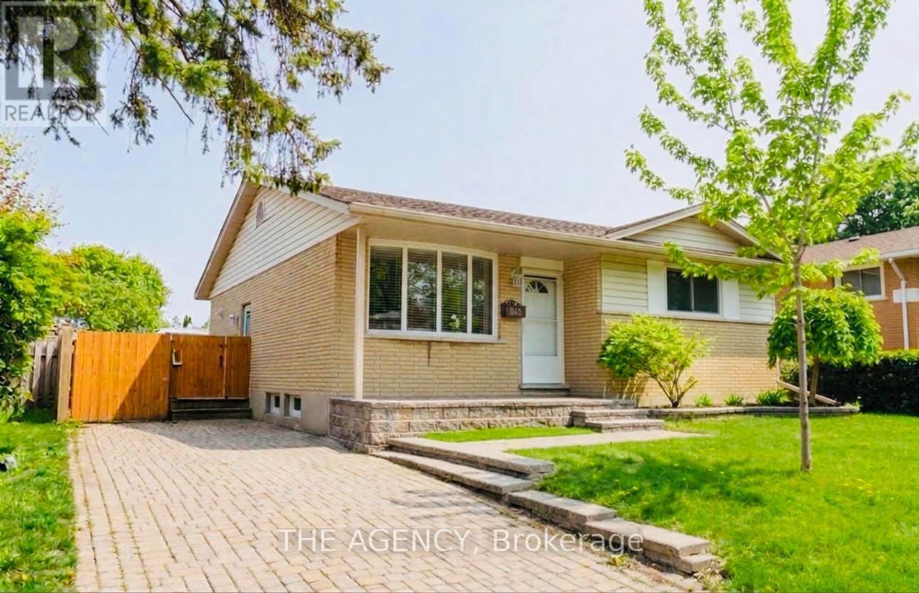 615 DOGWOOD LANE, Waterloo, Ontario