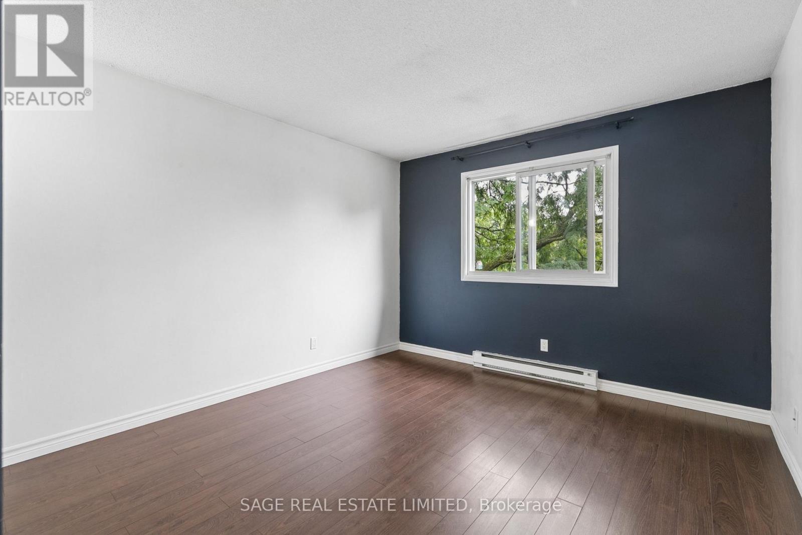 10 - 327 Northlake Drive, Waterloo, Ontario  N2V 1Z1 - Photo 11 - X13745742