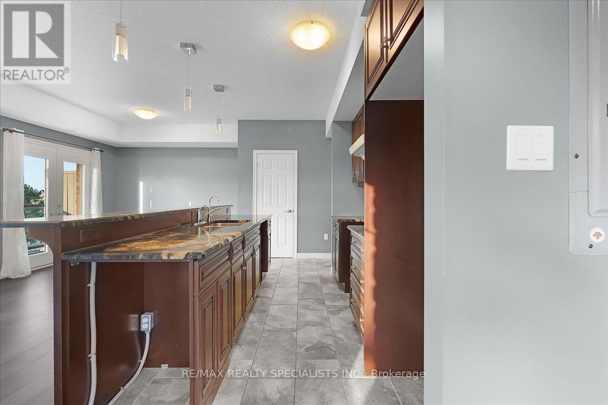 E8 - 70 Willowrun Drive, Kitchener, Ontario  N2A 0J3 - Photo 14 - X13745746