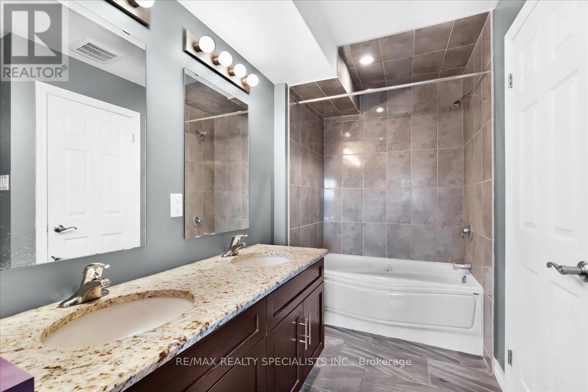 E8 - 70 Willowrun Drive, Kitchener, Ontario  N2A 0J3 - Photo 25 - X13745746