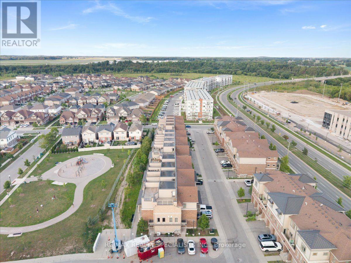 E8 - 70 Willowrun Drive, Kitchener, Ontario  N2A 0J3 - Photo 43 - X13745746