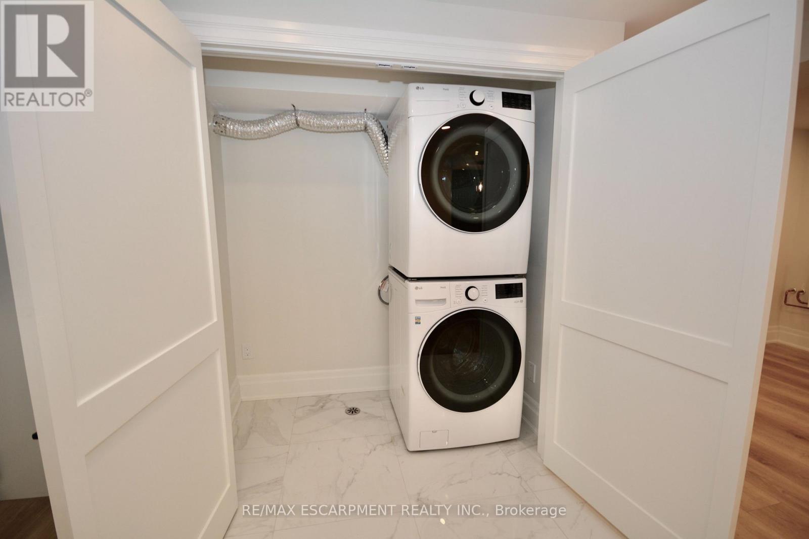 Lower - 17 Inverness Avenue W, Hamilton, Ontario  L9C 1A1 - Photo 14 - X13745972