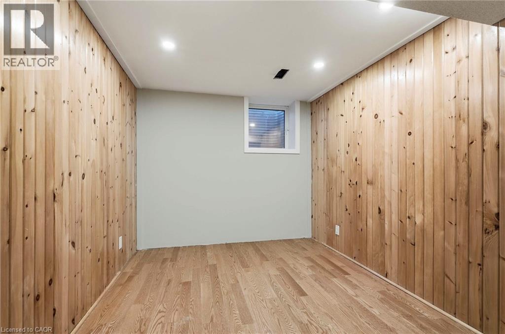 208 North Shore Boulevard W Unit# Lower, Burlington, Ontario  L7T 1A4 - Photo 15 - 40859969