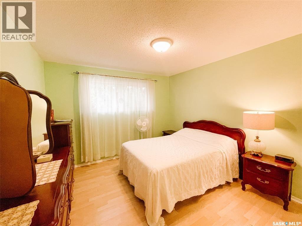 1617 Ruth Street E, Saskatoon, Saskatchewan  S7J 0L7 - Photo 15 - SK047580