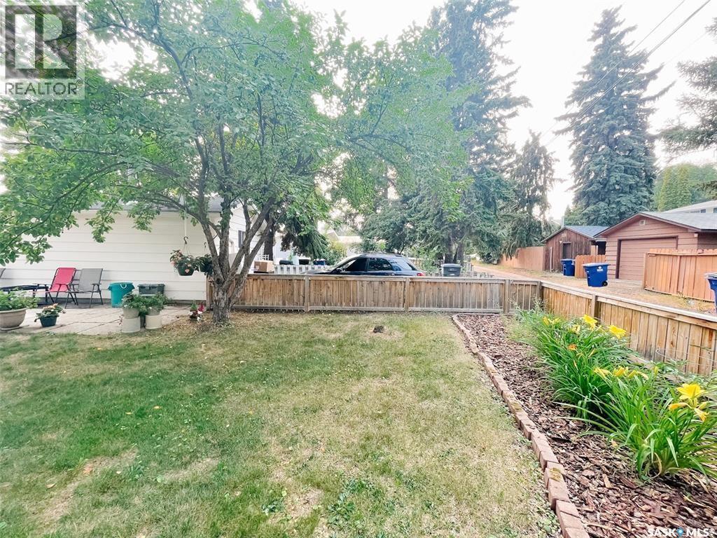 1617 Ruth Street E, Saskatoon, Saskatchewan  S7J 0L7 - Photo 32 - SK047580