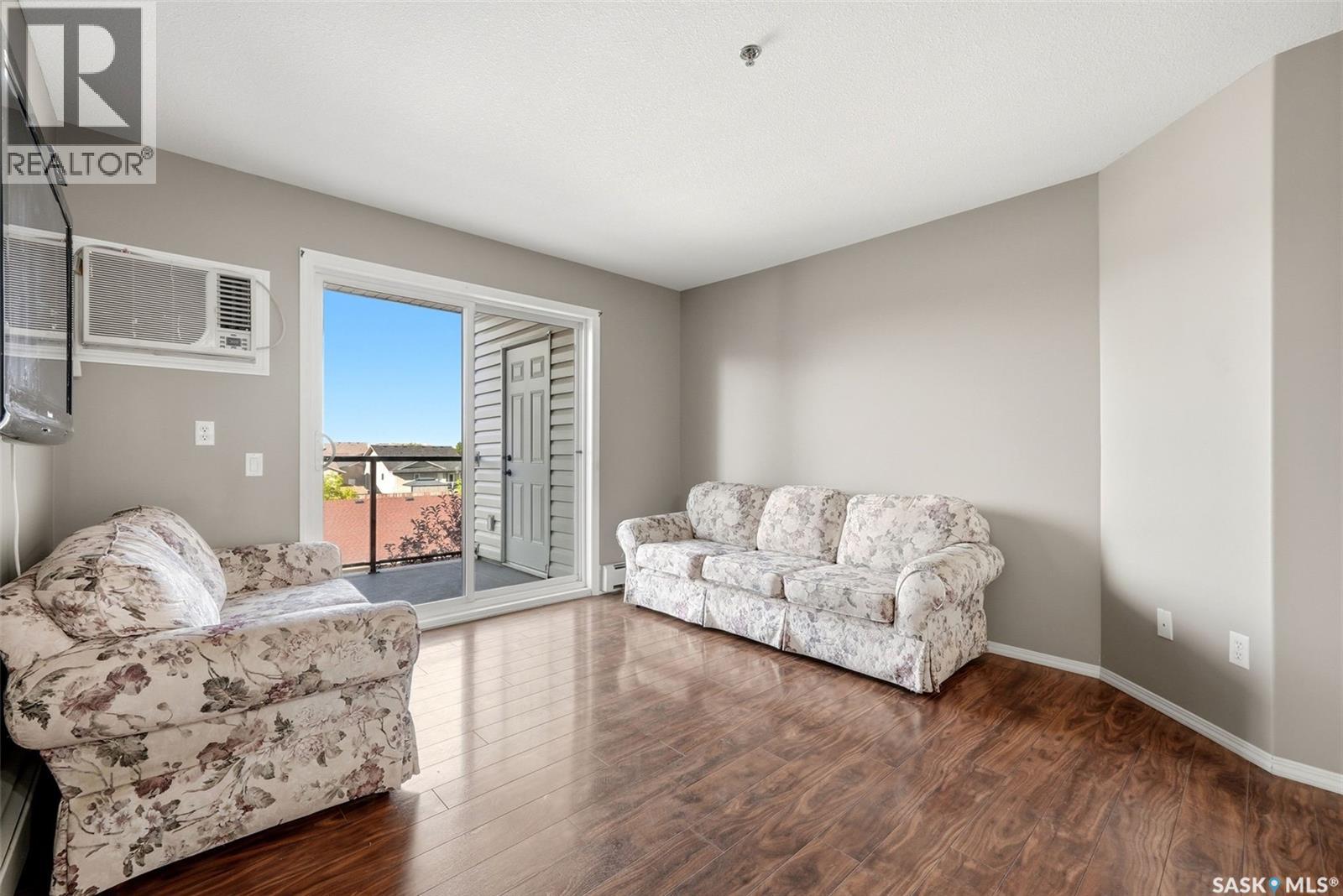 309 E 1300 Stockton Street, Regina, Saskatchewan  S4X 0G1 - Photo 2 - SK047573