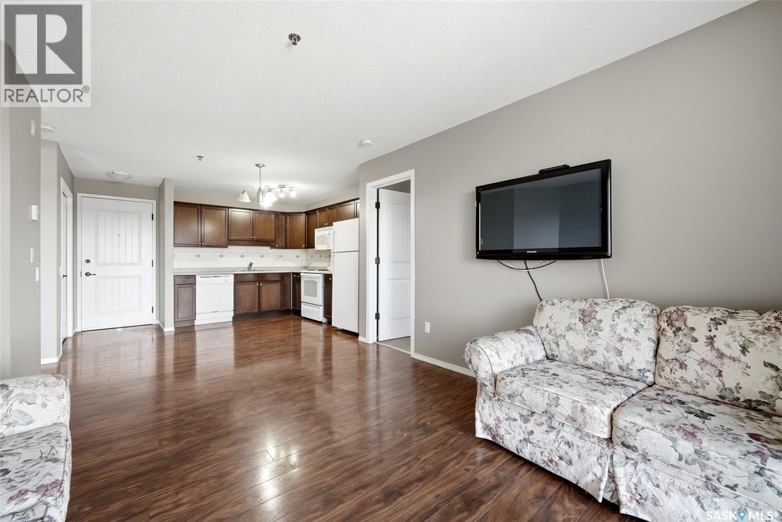 309 E 1300 Stockton Street, Regina, Saskatchewan  S4X 0G1 - Photo 4 - SK047573