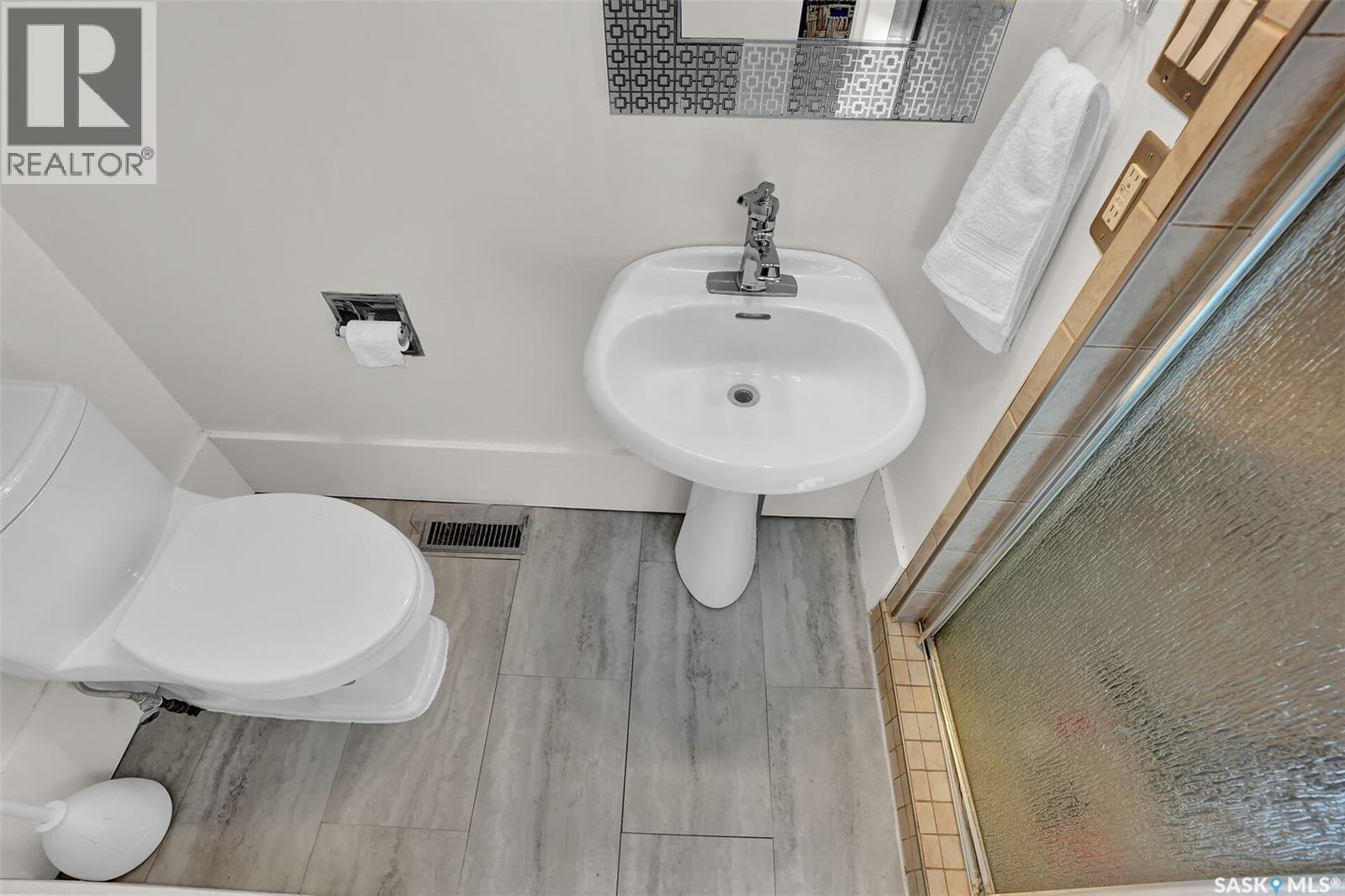 2046 Athol Street, Regina, Saskatchewan  S4T 3E5 - Photo 24 - SK047417