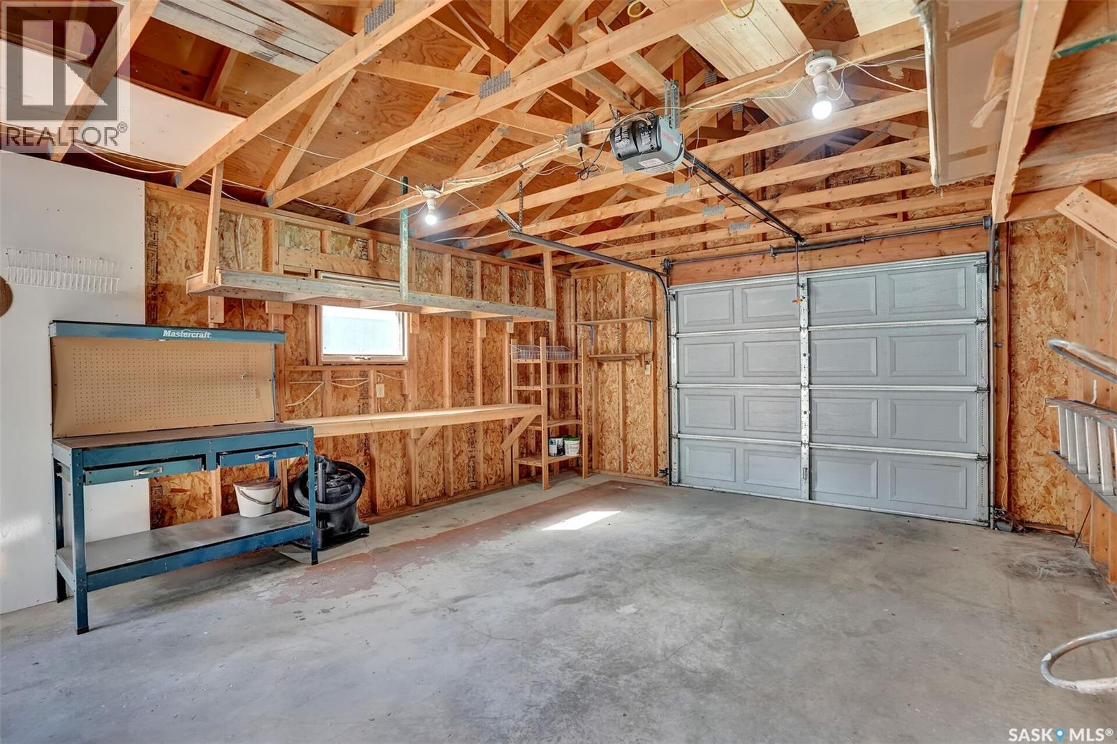2046 Athol Street, Regina, Saskatchewan  S4T 3E5 - Photo 44 - SK047417