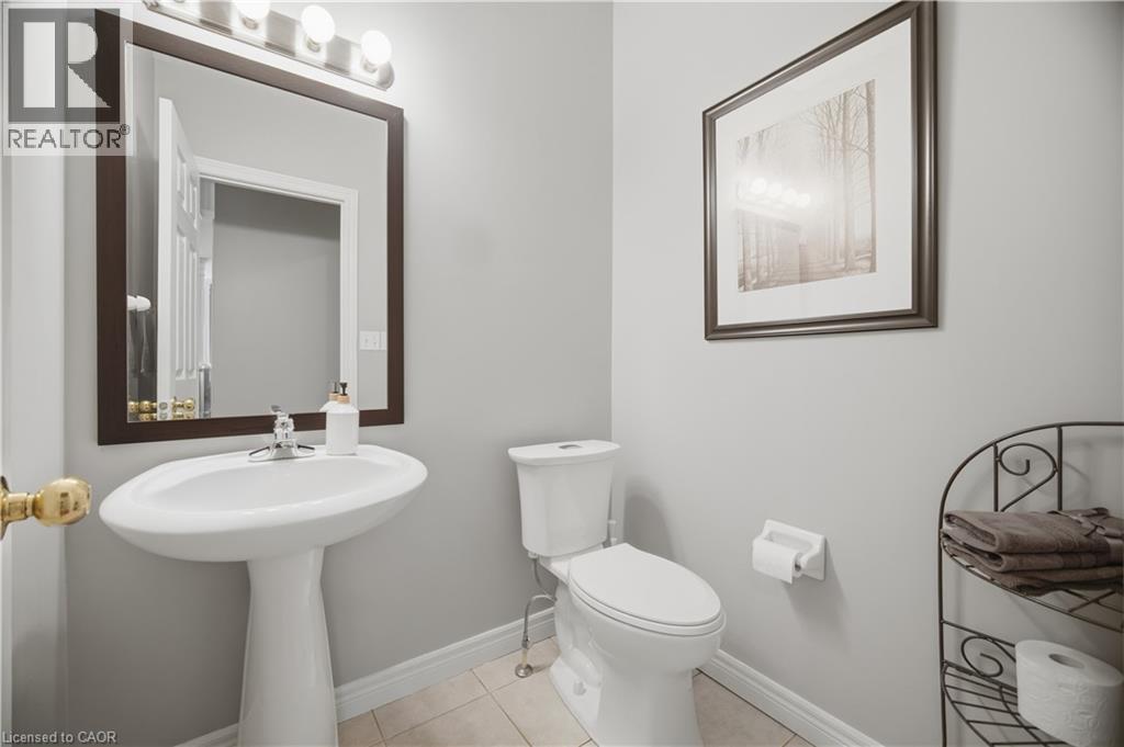 84 Meadowbank Drive, Hamilton, Ontario  L9B 2Y1 - Photo 22 - 40860648