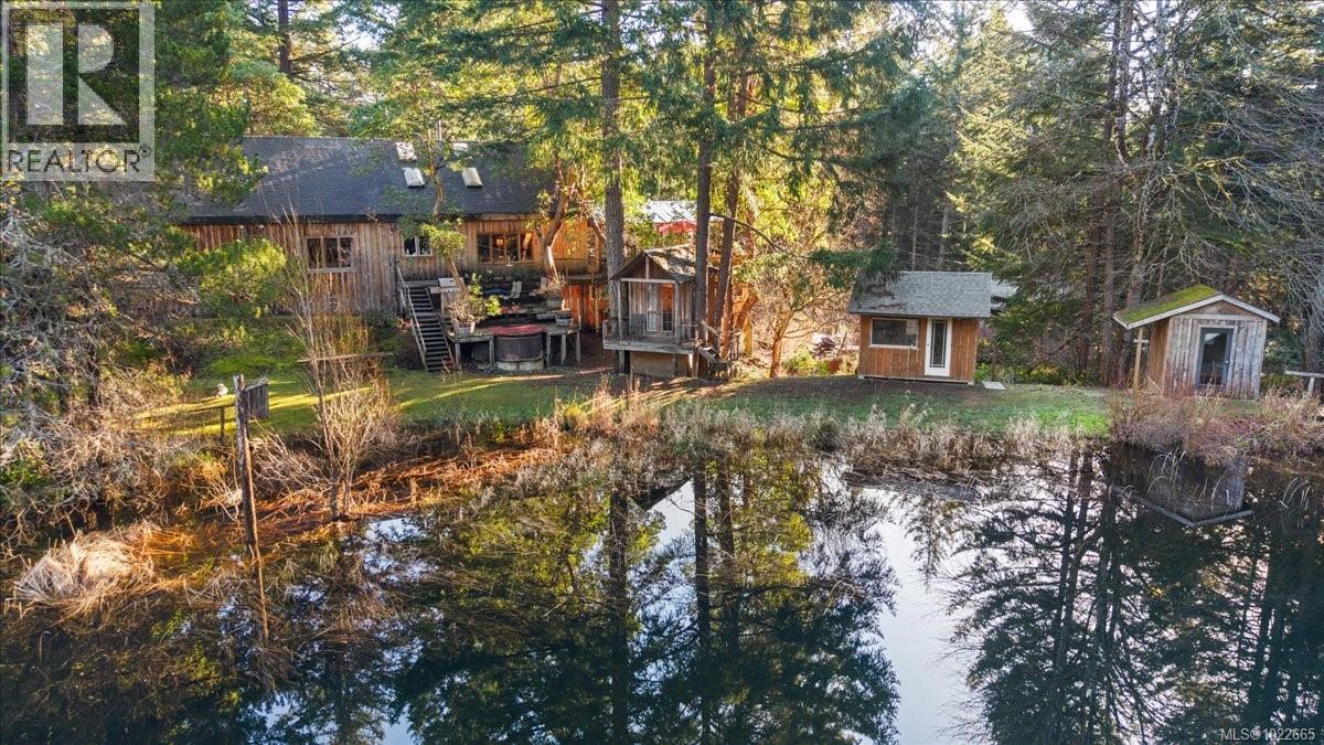 405 Hazlitt Creek Rd, Highlands, British Columbia  V9E 2A3 - Photo 3 - 1022665