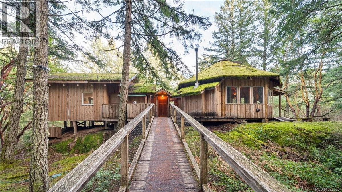 405 Hazlitt Creek Rd, Highlands, British Columbia  V9E 2A3 - Photo 18 - 1022665