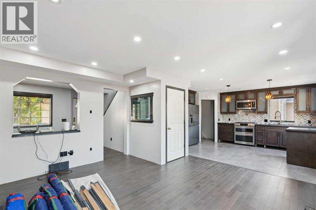 341 Coral Keys Villas Ne, Calgary, Alberta  T3J 3L8 - Photo 7 - A2341701