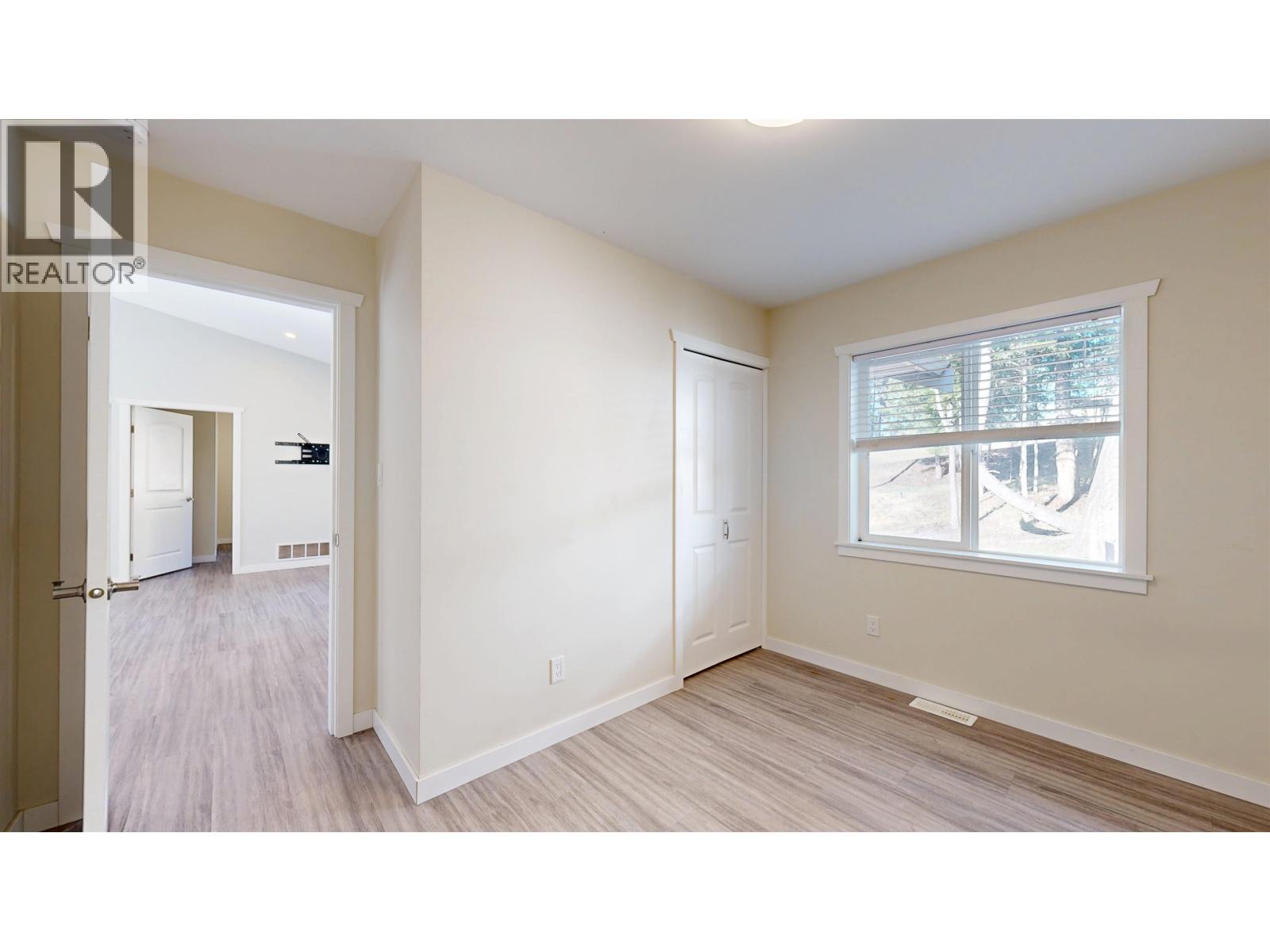 4942 Kyllo Road, 108 Mile Ranch, British Columbia  V0K 2Z0 - Photo 17 - R3161604