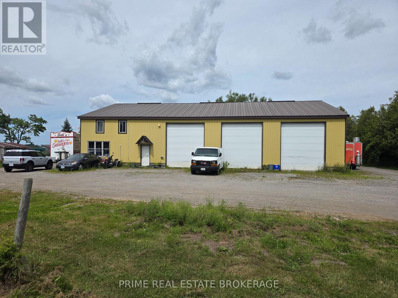 2144 Hamilton Road, London South, Ontario  N6M 1G2 - Photo 1 - X13746006