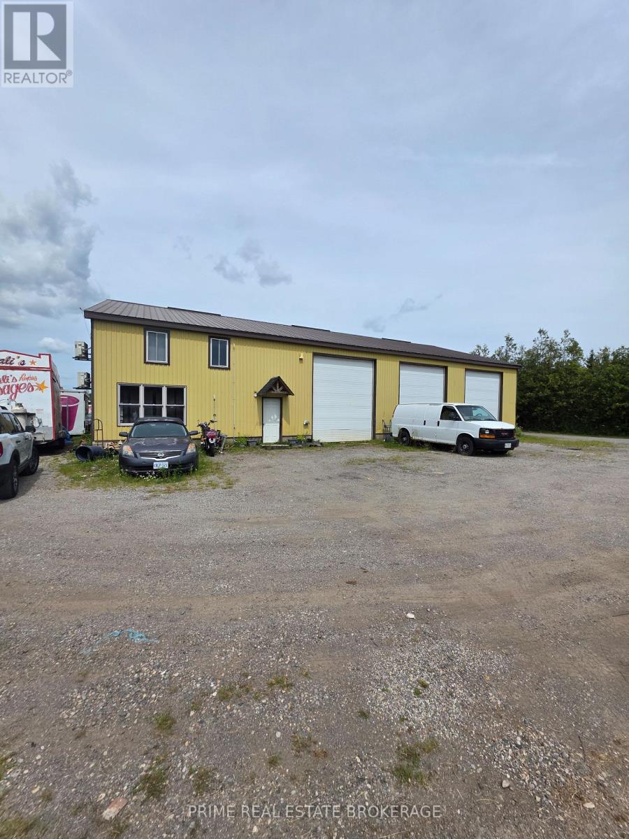 2144 Hamilton Road, London South, Ontario  N6M 1G2 - Photo 2 - X13746006
